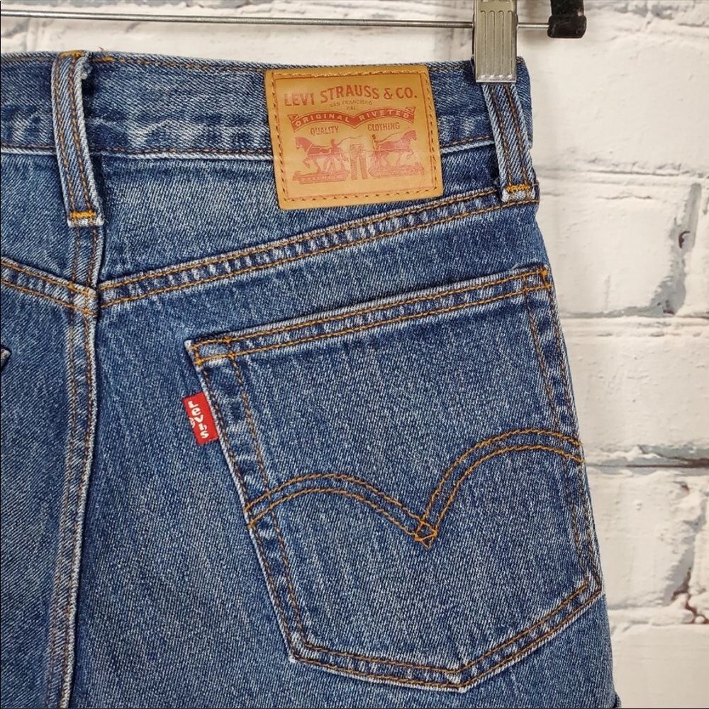 Levi's Wedgie High Rise Denim Shorts - Picture 5 of 9